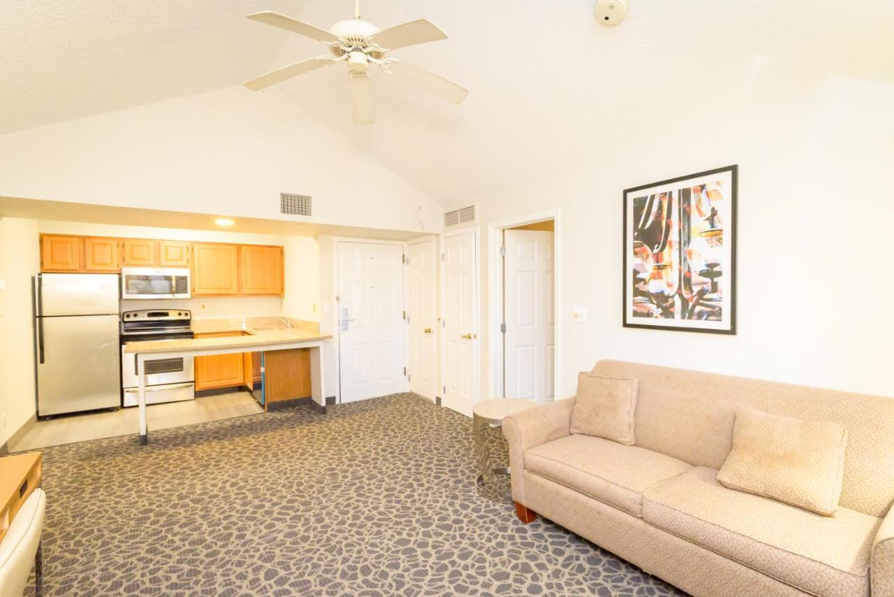 Philadelphia Suites At Airport - An Extended Stay Hotel 외부 사진