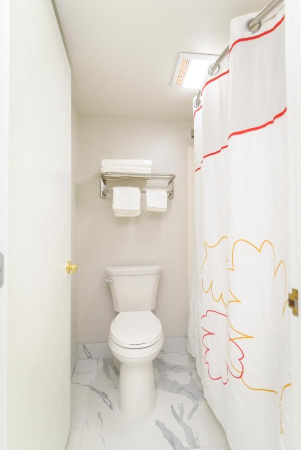 Philadelphia Suites At Airport - An Extended Stay Hotel 외부 사진
